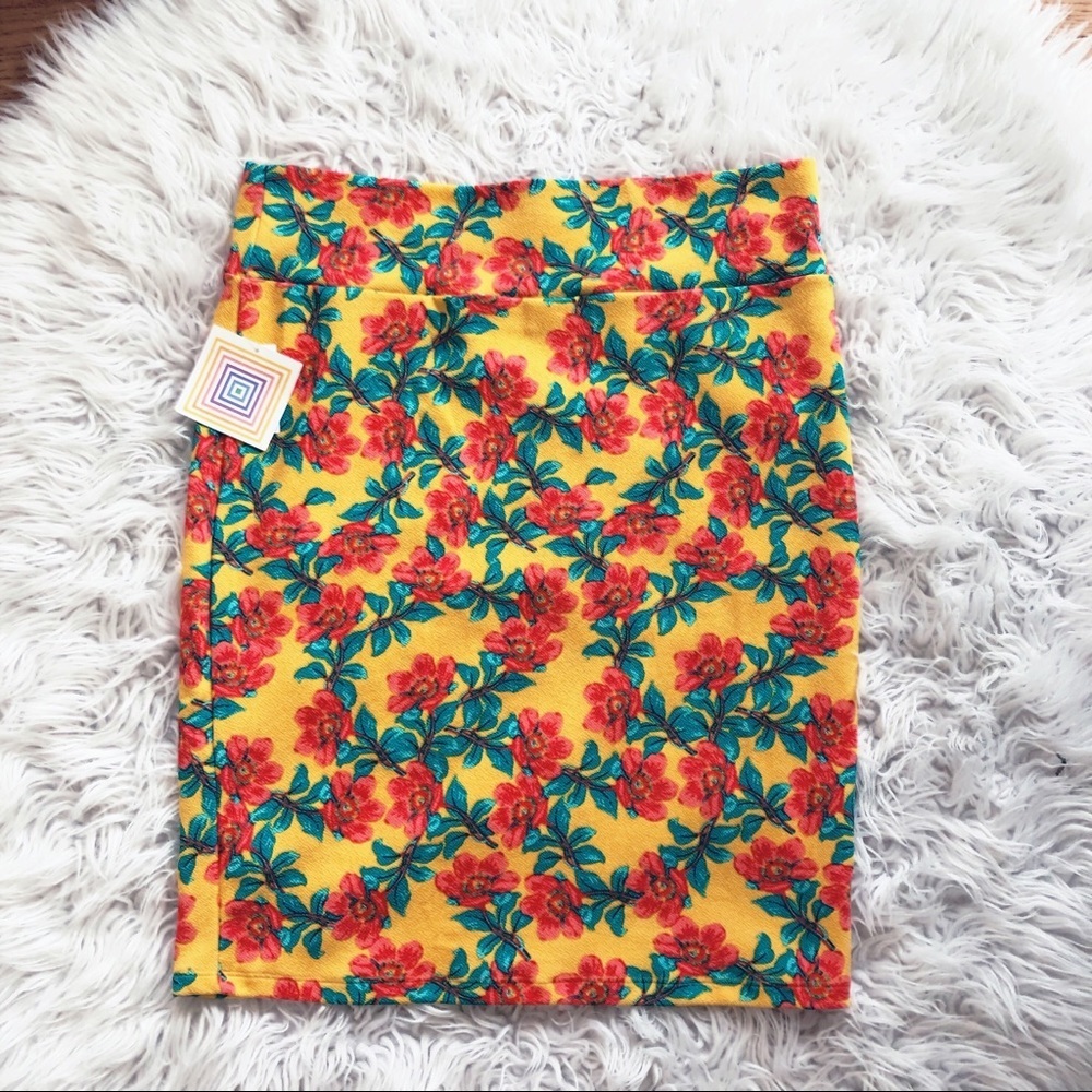 NEW • Lularoe • Cassie Pencil Skirt Floral Yellow
